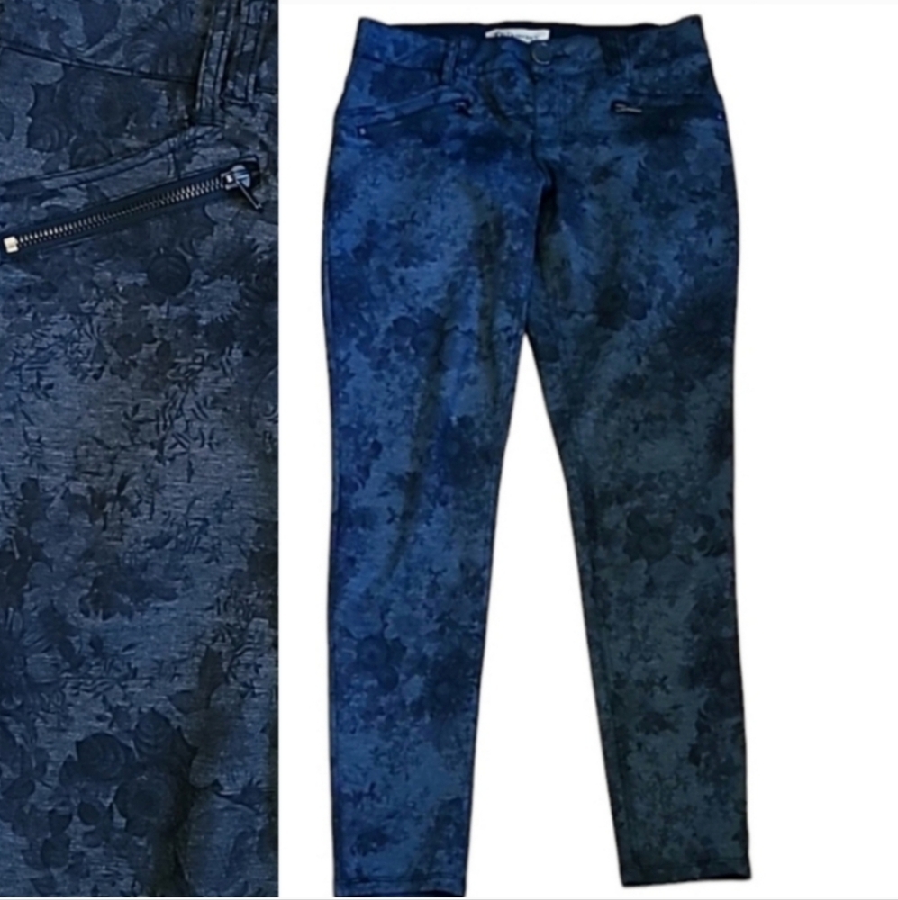 Democracy Floral Print Black Ponte Pants with 'Ab'solution Booty Lift